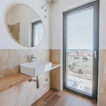 Haus In Novigrad Mit Privatem Pool By Interhome Novigrad Istria